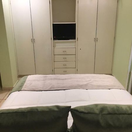 Hotel Pico General Pico Kültér fotó