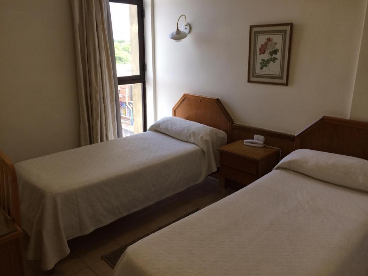 Hotel Pico General Pico Kültér fotó