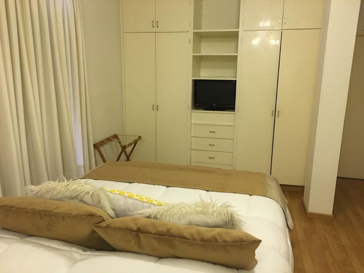 Hotel Pico General Pico Kültér fotó